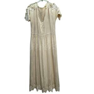 Carol Peretz wedding dress cream romantic regency lace rosettes short sleeve 8